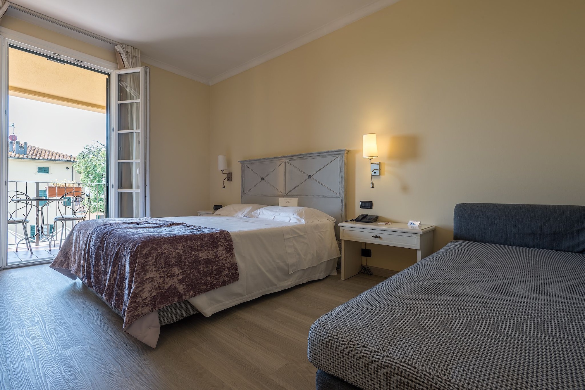 غرفة ديلوكس ثلاثية بثلاثة أسرّة، Villa Cappugi 5/8