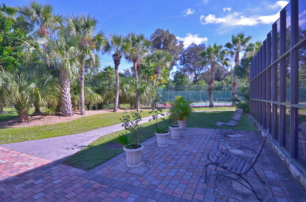ISLAND HOTEL of Space Coast 7/46