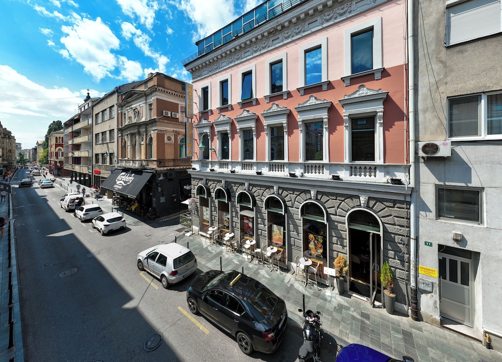Astra Hotel 43/50