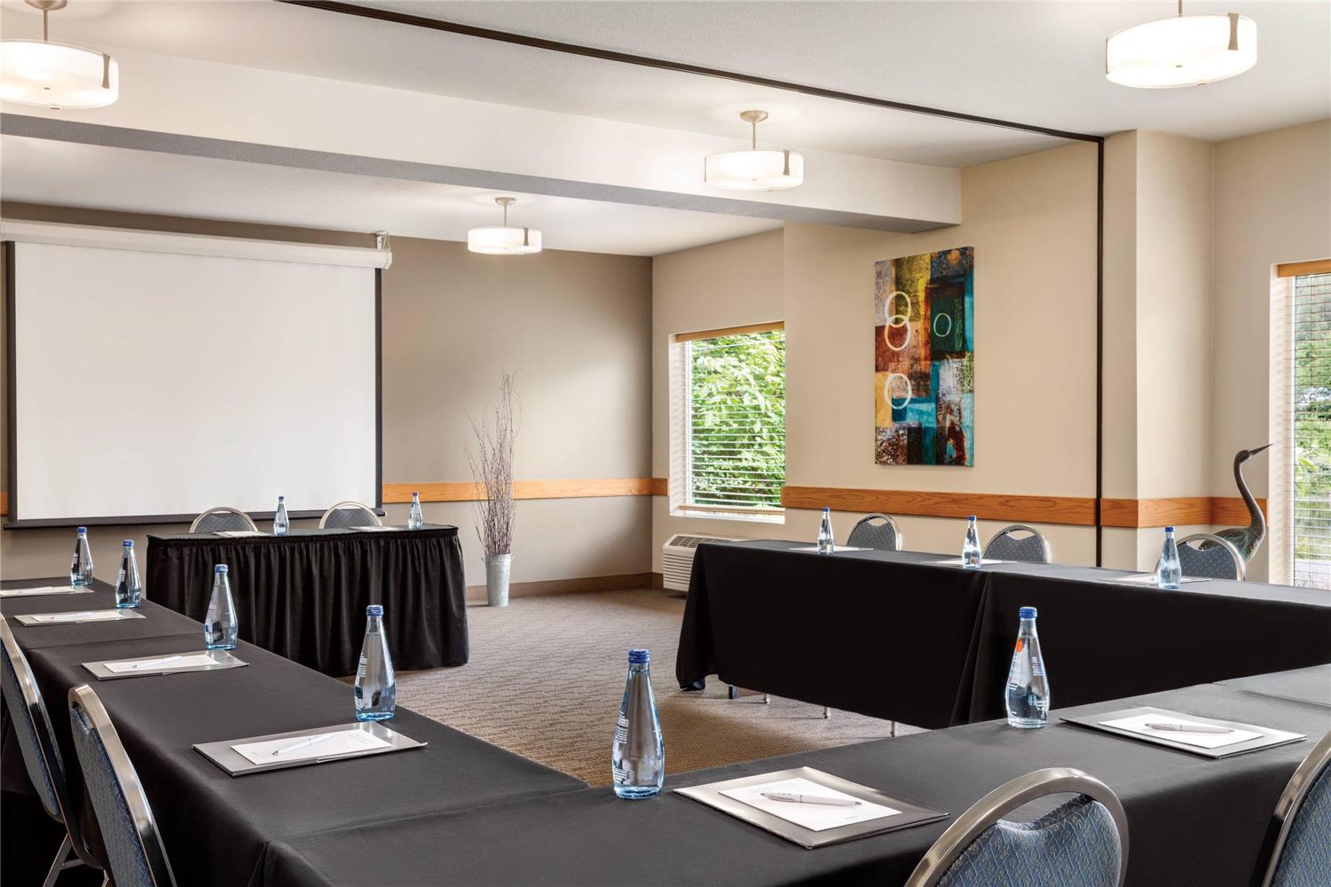 Radisson Hotel Portland Airport 42/51
