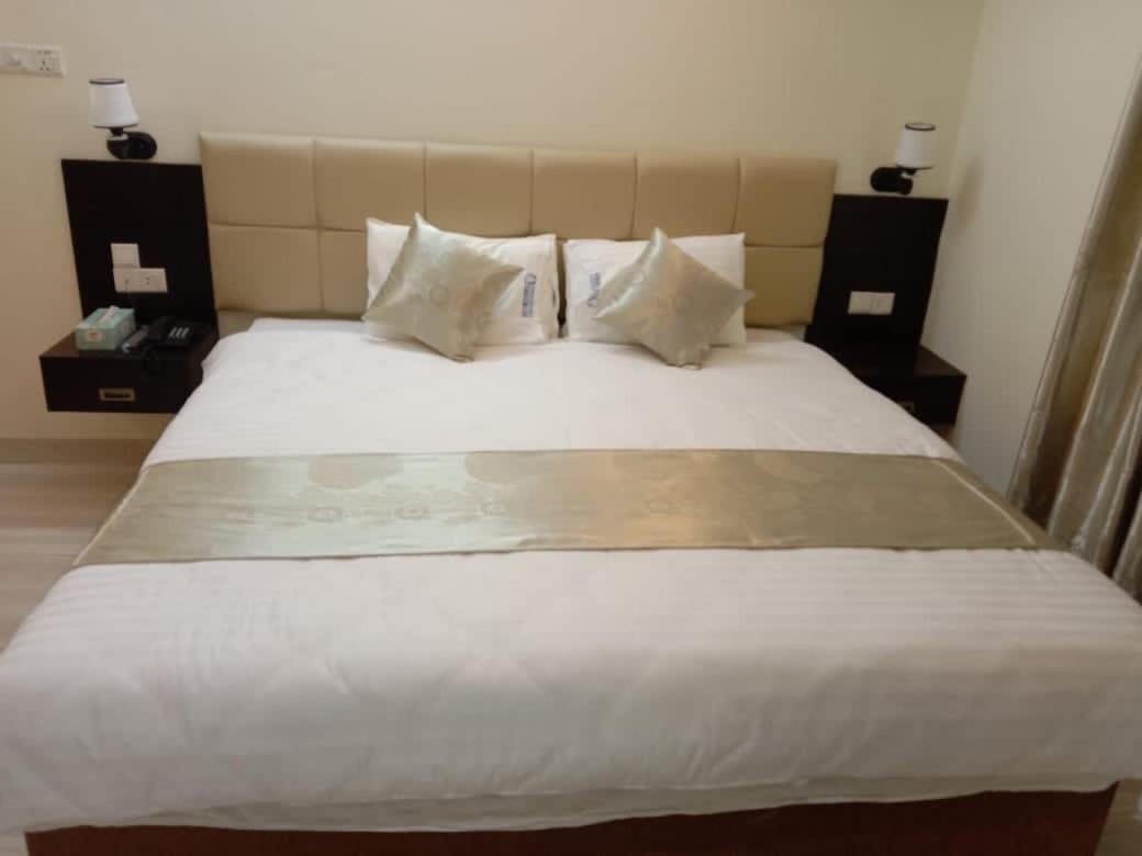 White Park, Boutique Hotel 26/29