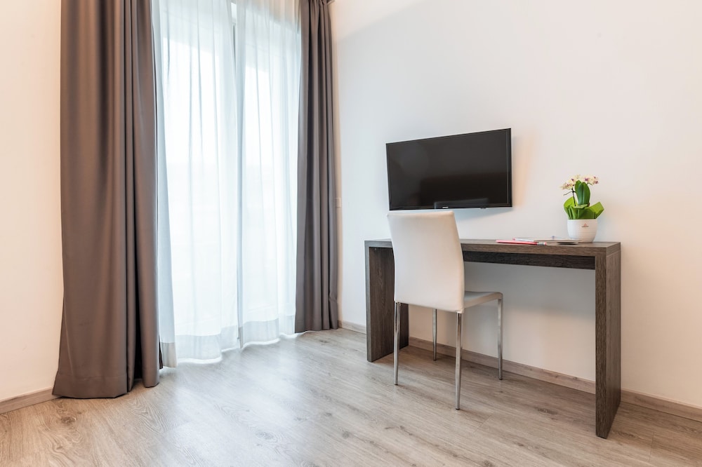 Hotel Italia 46/55