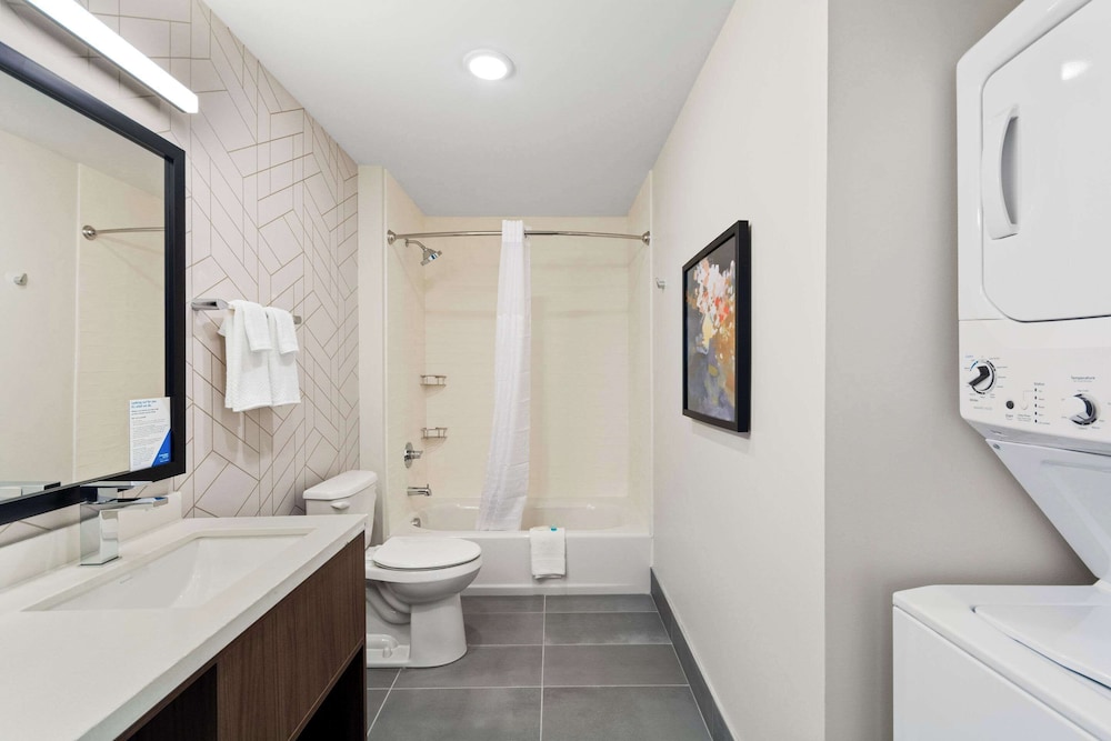 Everhome Suites Lexington - Horse Park 32/36