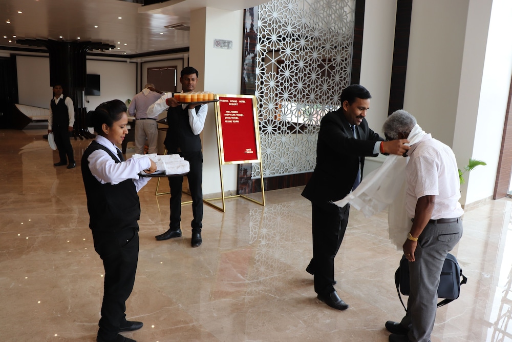 Dhamma Grand Hotel Resort 13/31