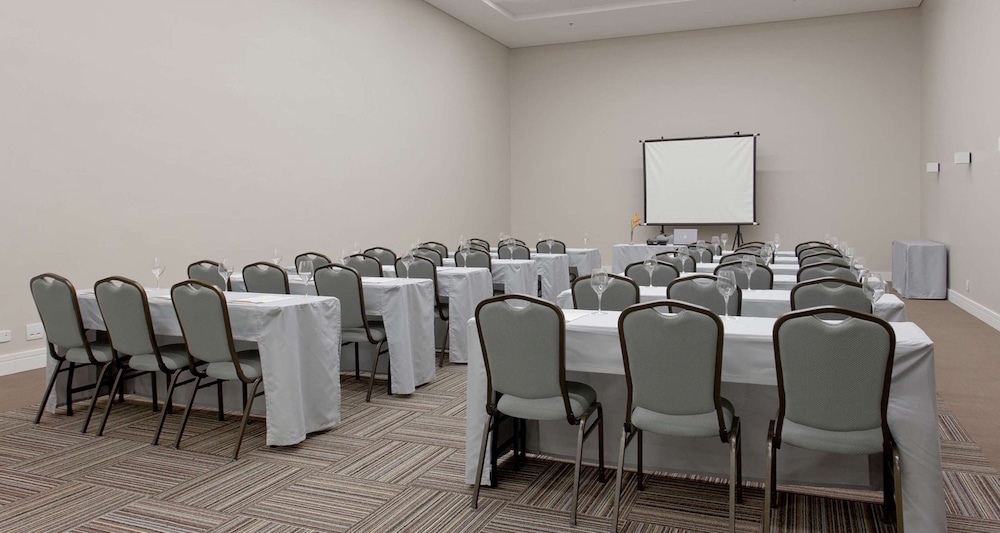 Golden Tulip Sao Jose Dos Campos 38/50