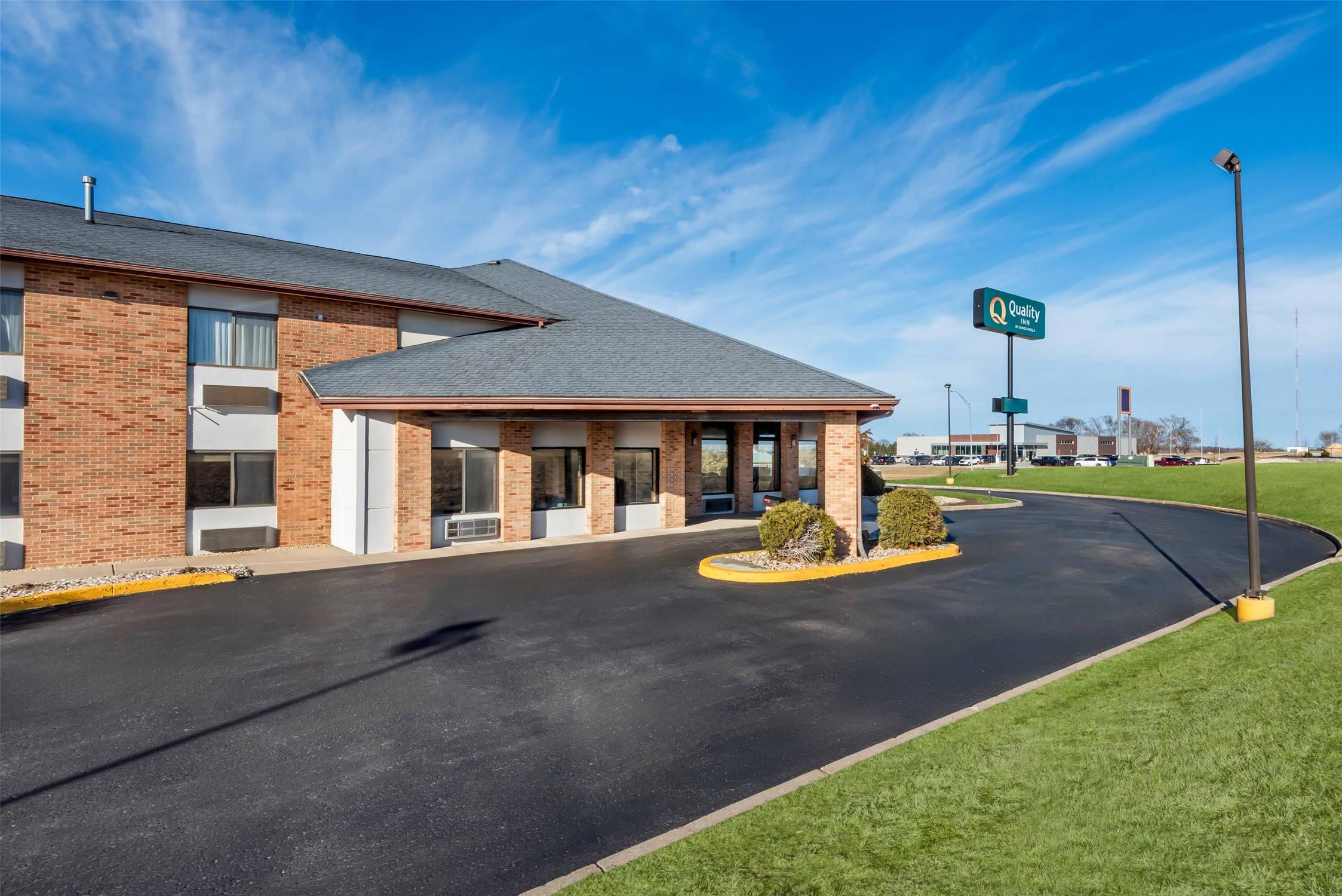 Quality Inn Waverly IA 47/51