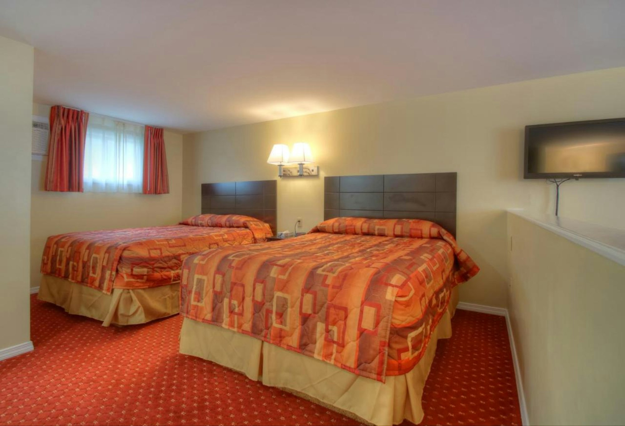 Colonial Village Resort 17/46