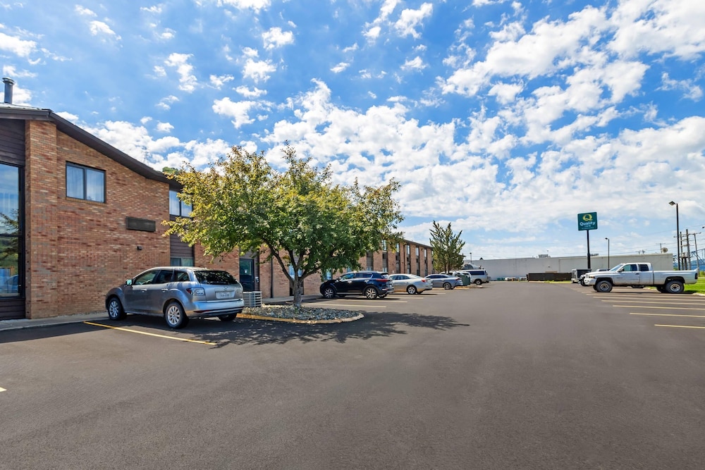 Quality Inn New Martinsville, WV 58/65