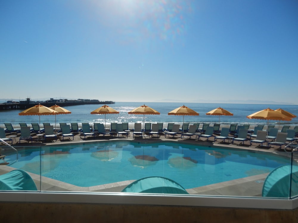 Dream Inn Santa Cruz 6/60