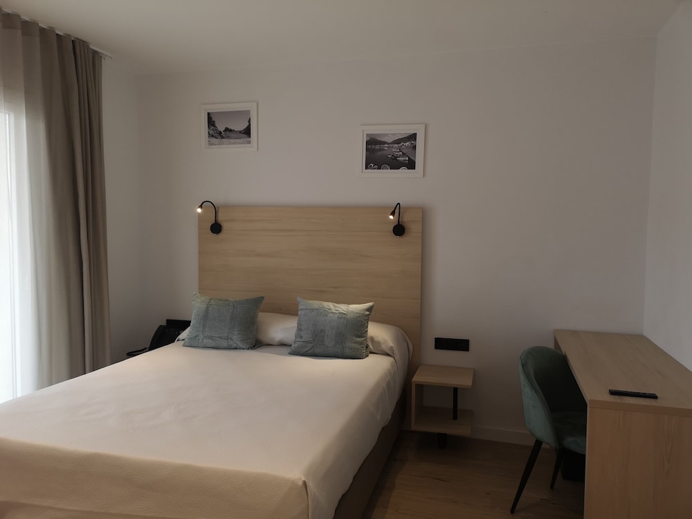 HOTEL EVENIA CORAL 8/24