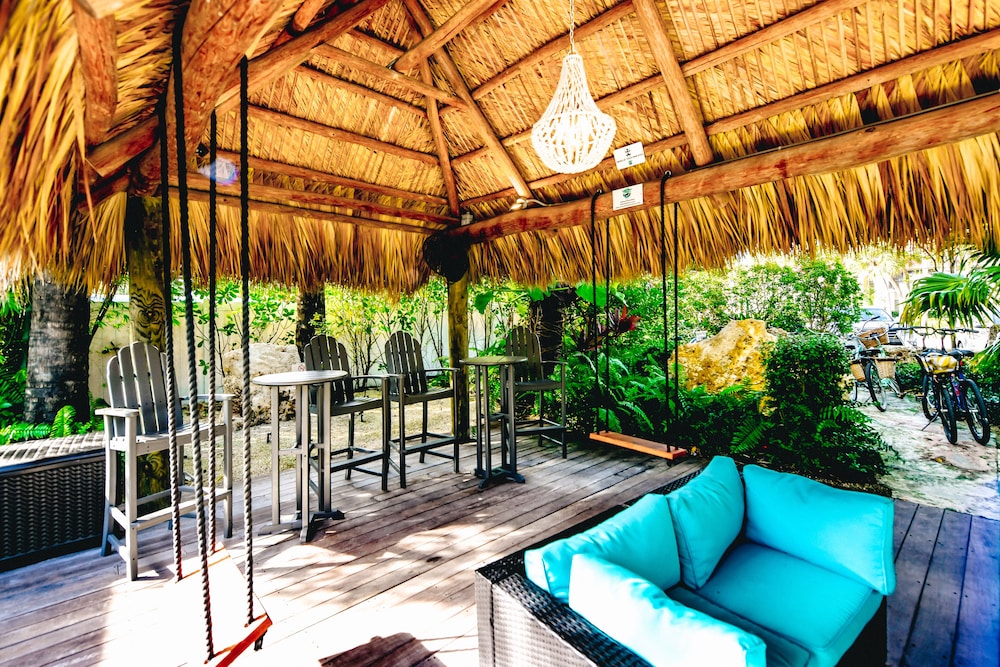 Tropical Breeze Resort 43/77