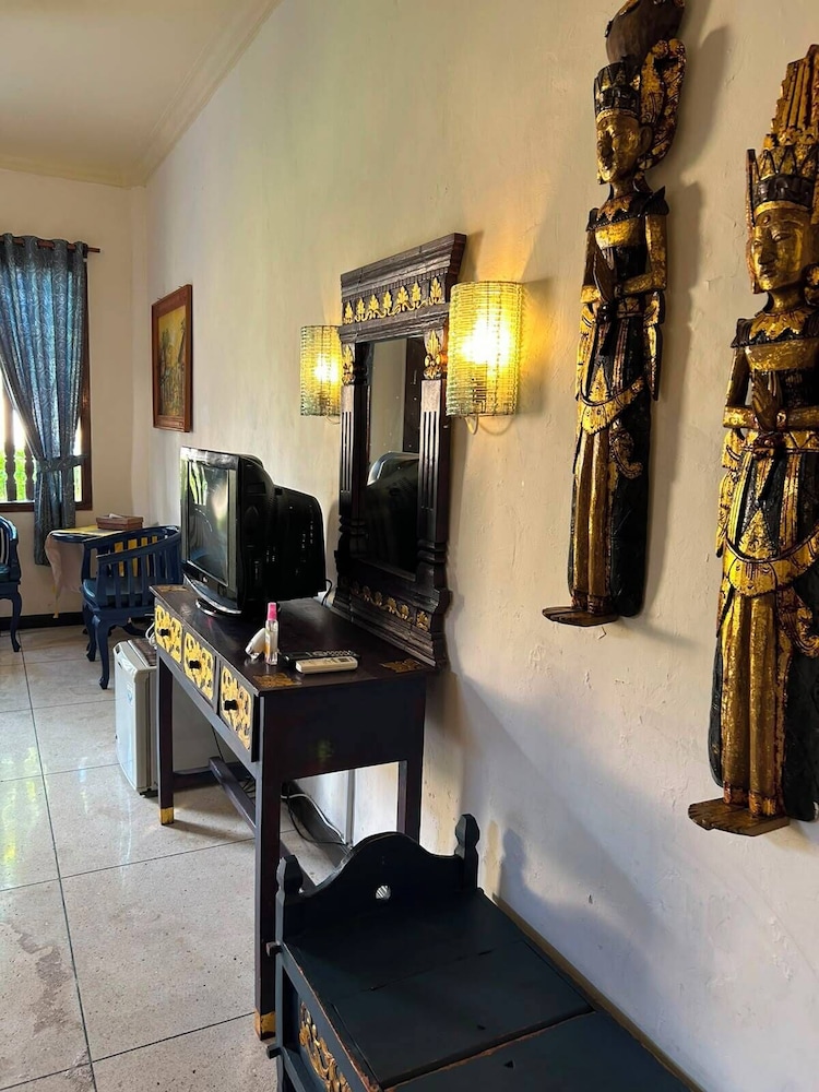 Puri Cendana Resort 43/72