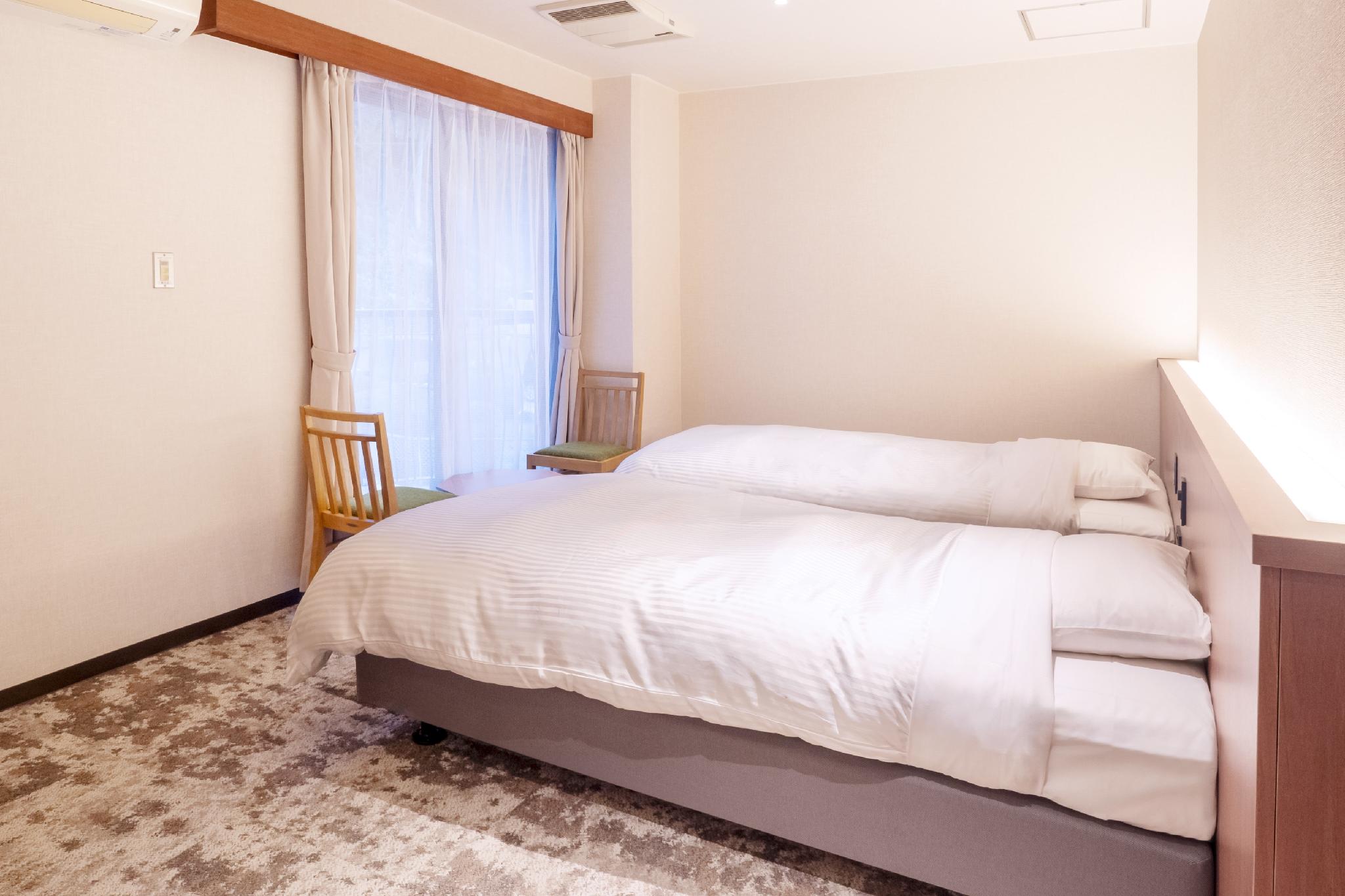 Economy, Twin Beds, Indoor Bath