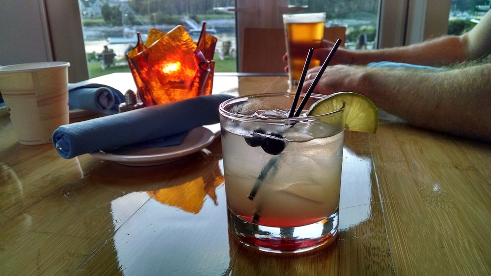 The Breakwater Inn and Spa 17/47