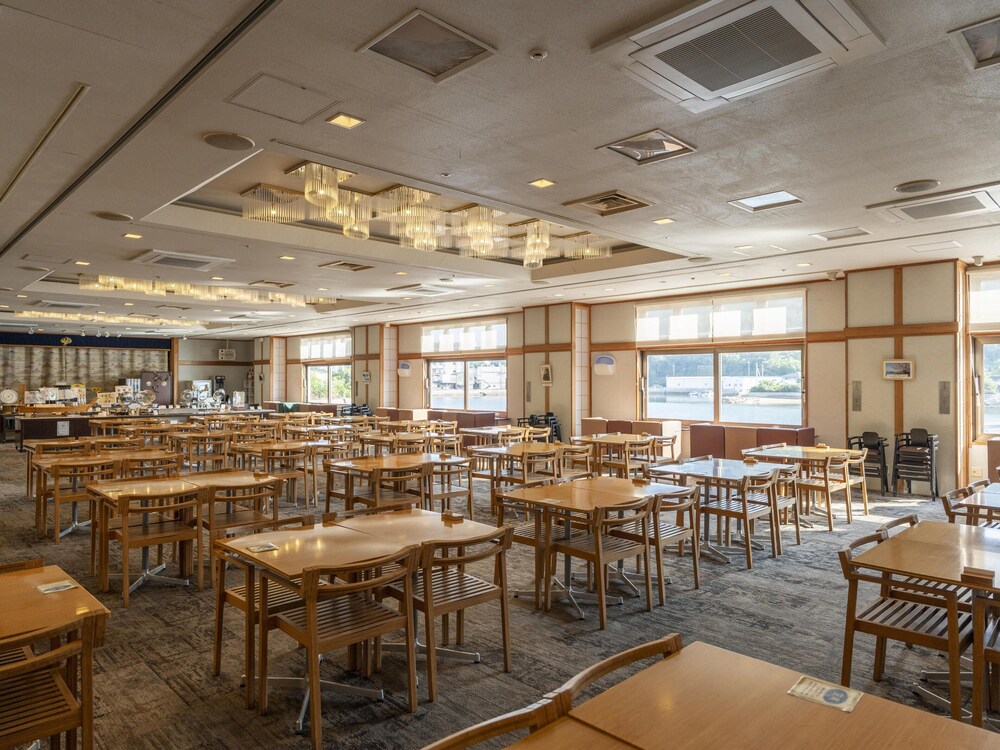 BAY RESORT HOTEL SHODOSHIMA 58/68