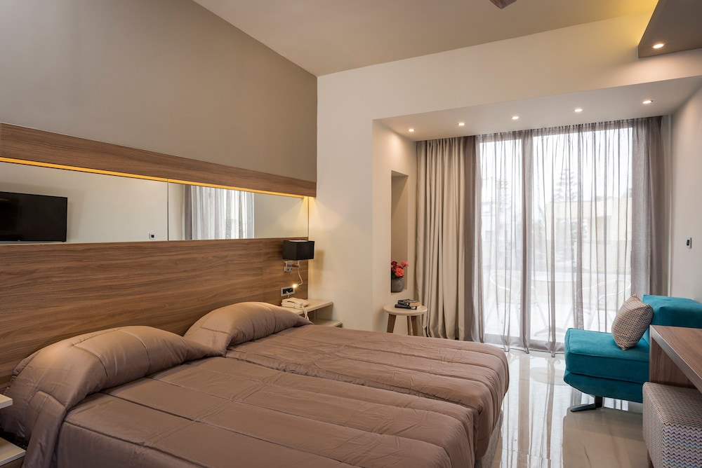 Atrion Resort Hotel 14/45