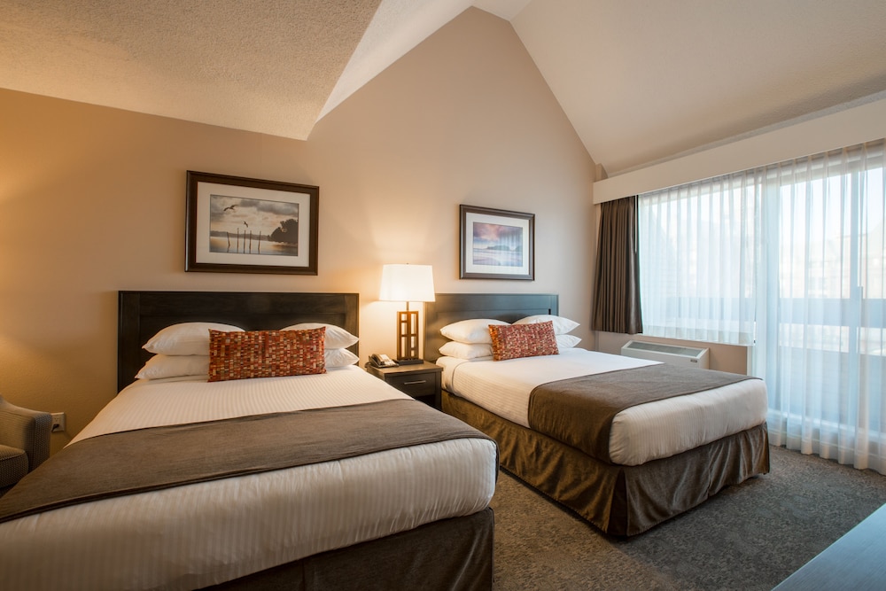 غرفة قياسية بسريرين كوين، Embassy Inn 2/10