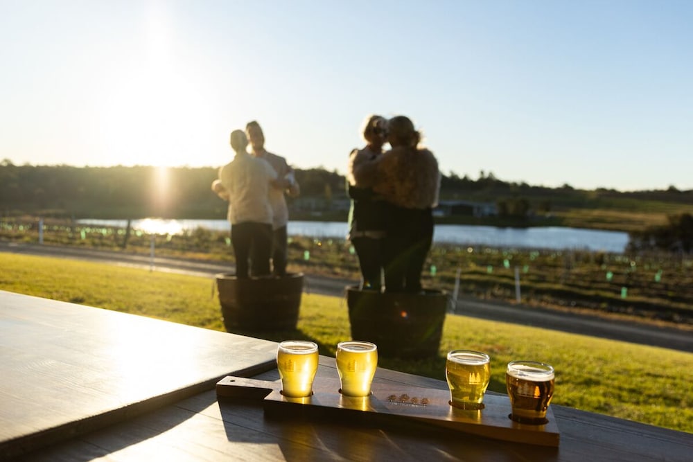 Hunter Valley Resort + Farm 35/37