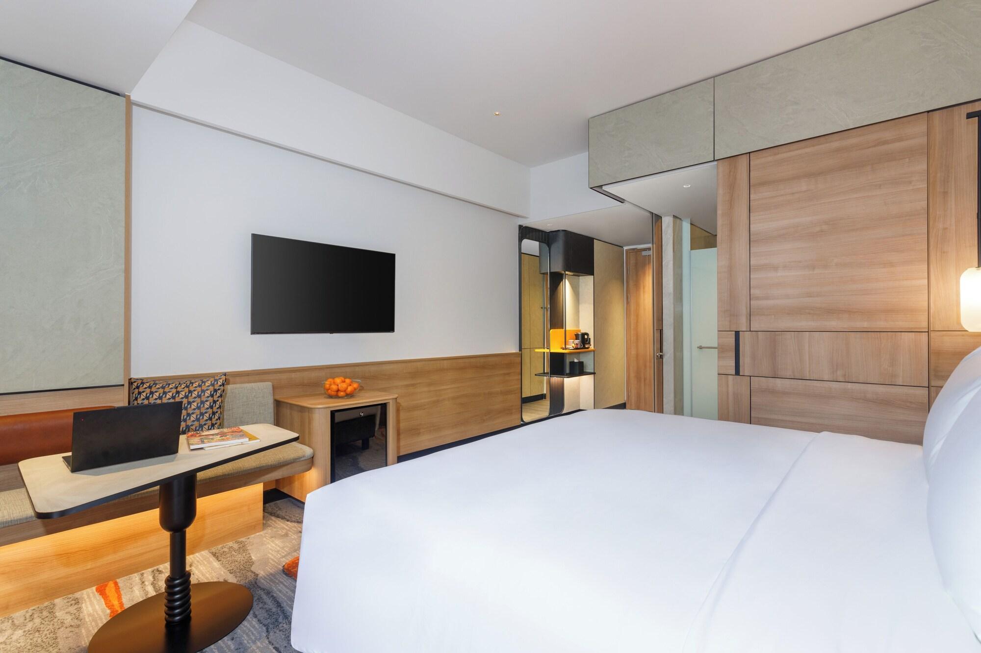 Harris Hotel and Convention Serpong 27/83