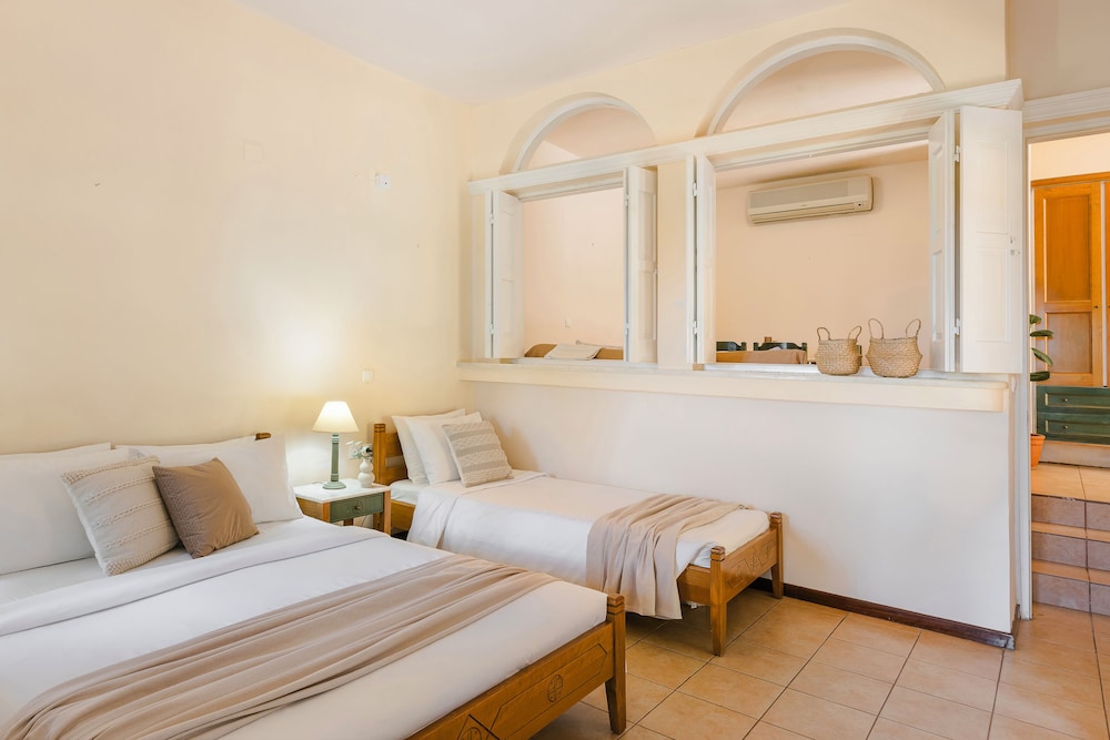 1 Bedroom, Family, Apartment, 1 Queen and 1 Single Bed, Sea View, Sofa
