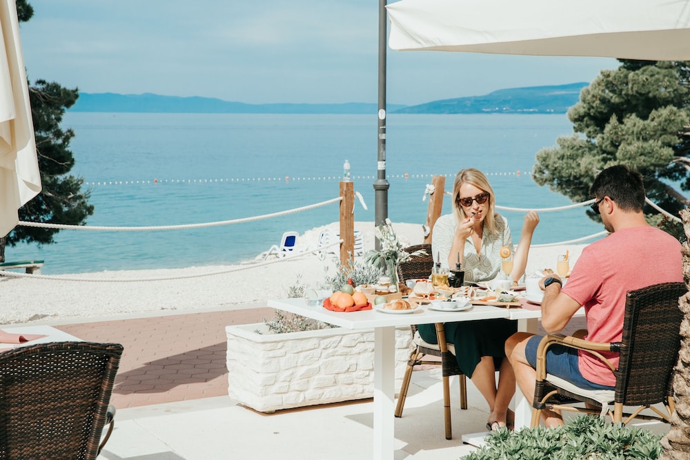 Romana Beach Resort 64/66