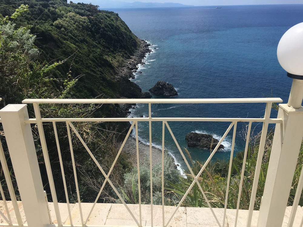 CAPOSPERONE RESORT 31/55