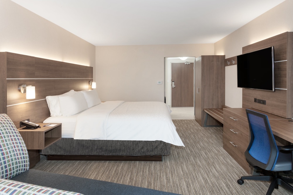 Holiday Inn Express And Suites Ottawa Downtown East 24/78
