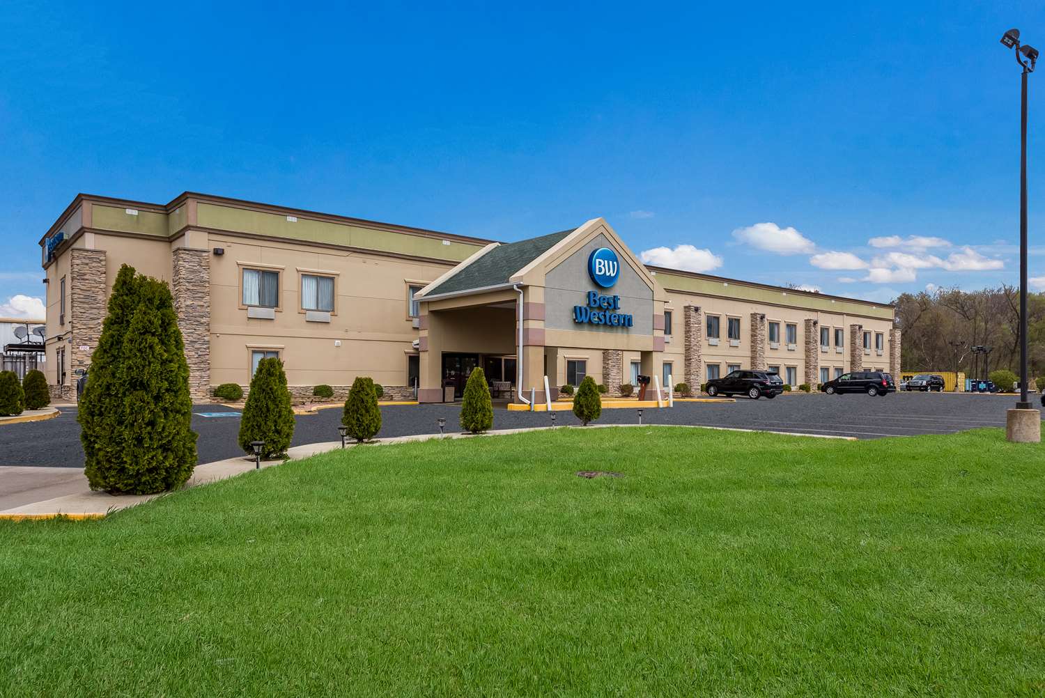 Best Western Crossroads Inn 9/12