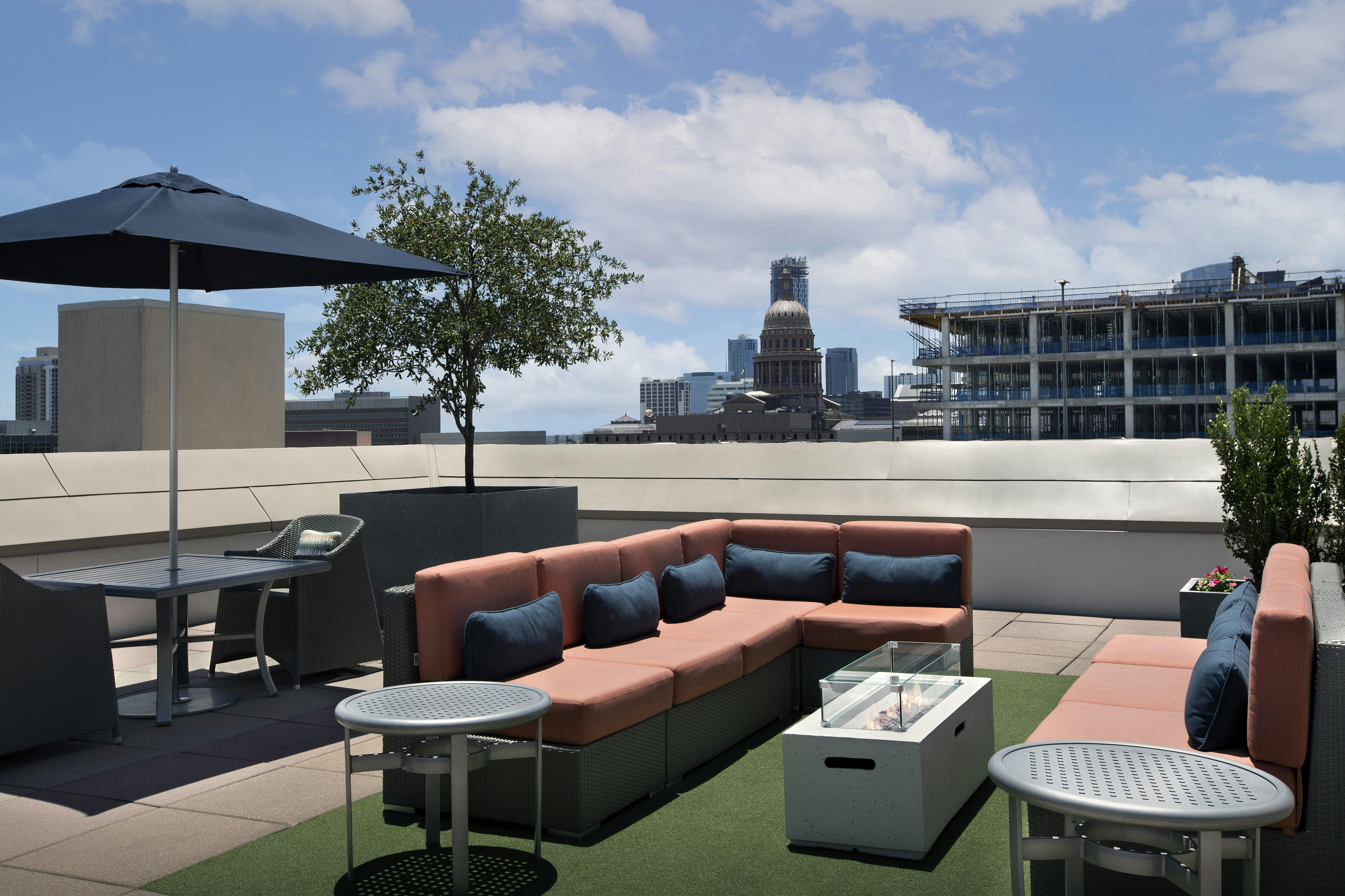Hampton Inn & Suites Austin At The University / Capitol 12/22