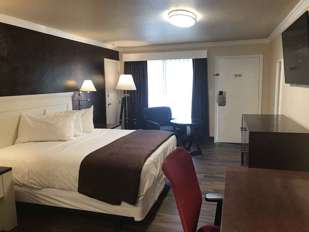 Abby S Anaheimer Inn 12/30