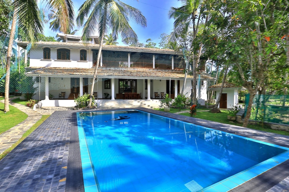 Amara Villa 43/47