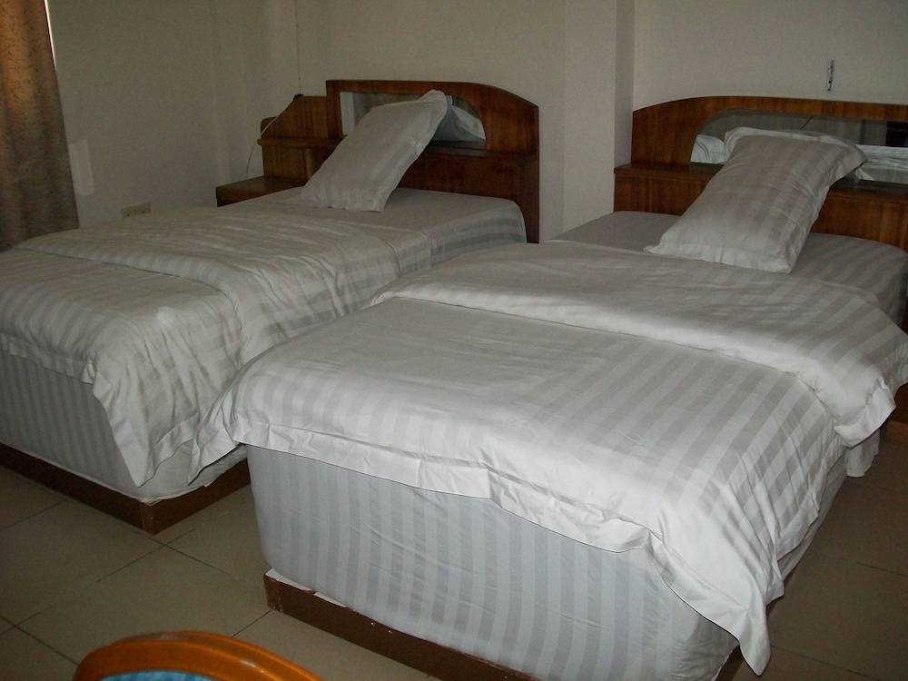 Ampomaah Hotel 9/45