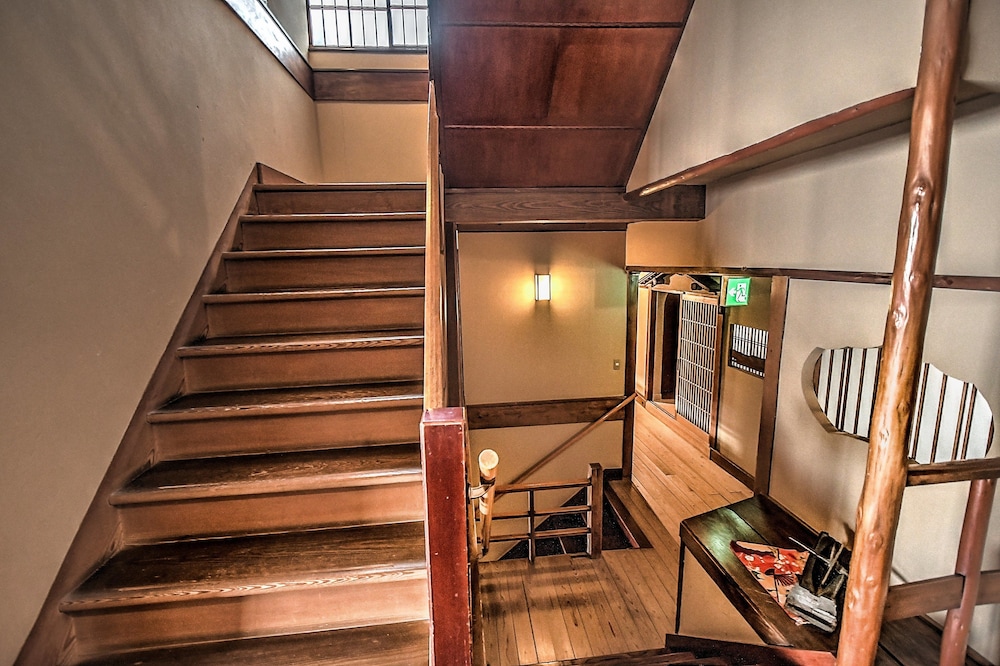 Historical Ryokan Hostel K's House Ito Onsen - Hostel 18/50