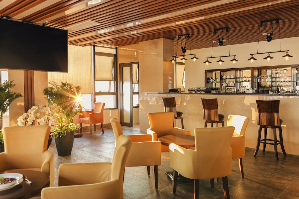 Balcona Hotel Da Nang 56/72