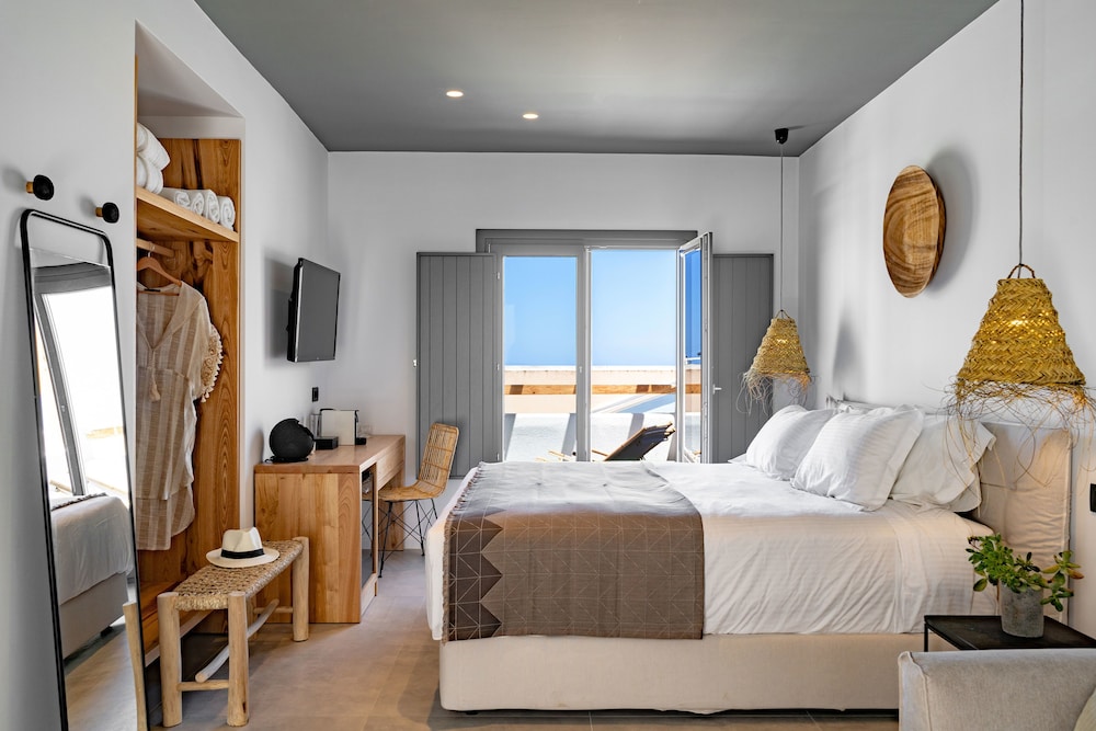 Lemon Suites Santorini 10/50