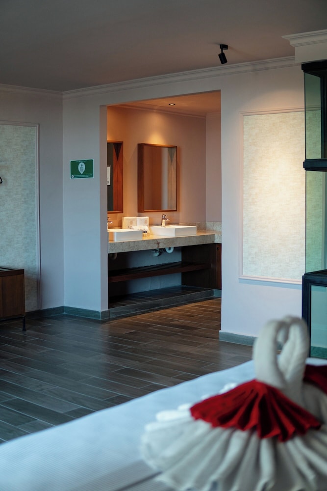 Hotel MID Project 28/58