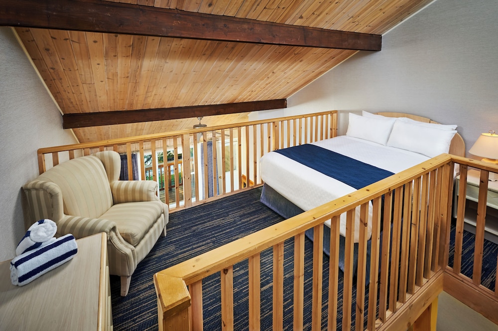 Sir Sam's Inn & Waterspa - Adults Only 18/57