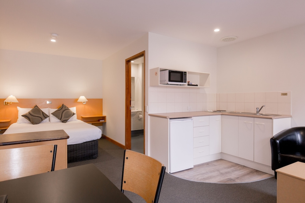 Bay Hotel Apartments 5/48