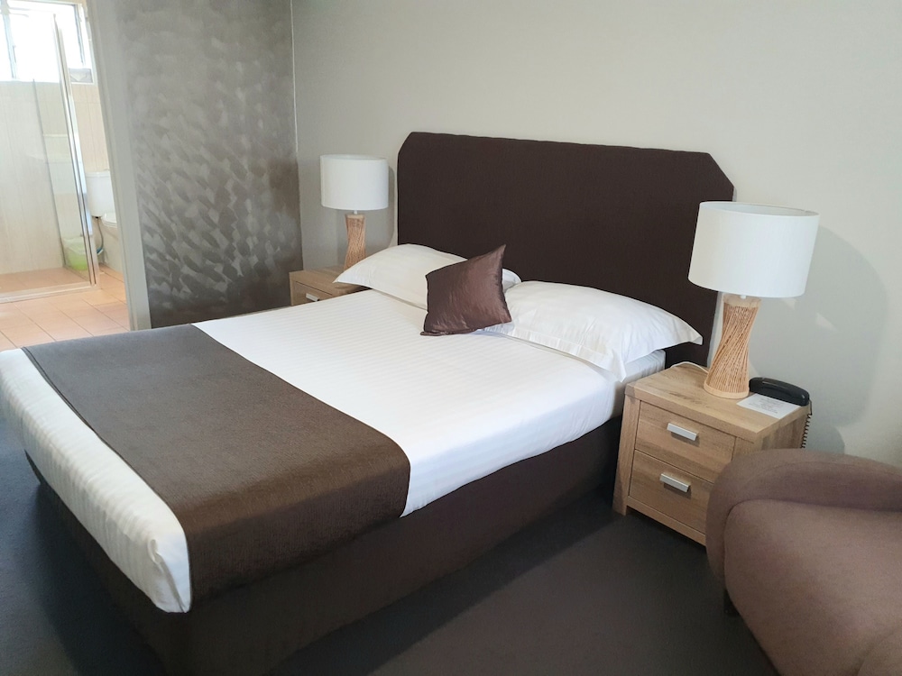 Mcnevin S Maryborough Motel 37/69