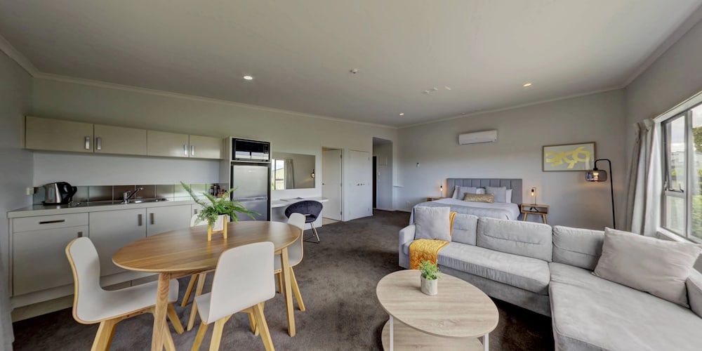 Alpine Lake Motor Lodge 27/46