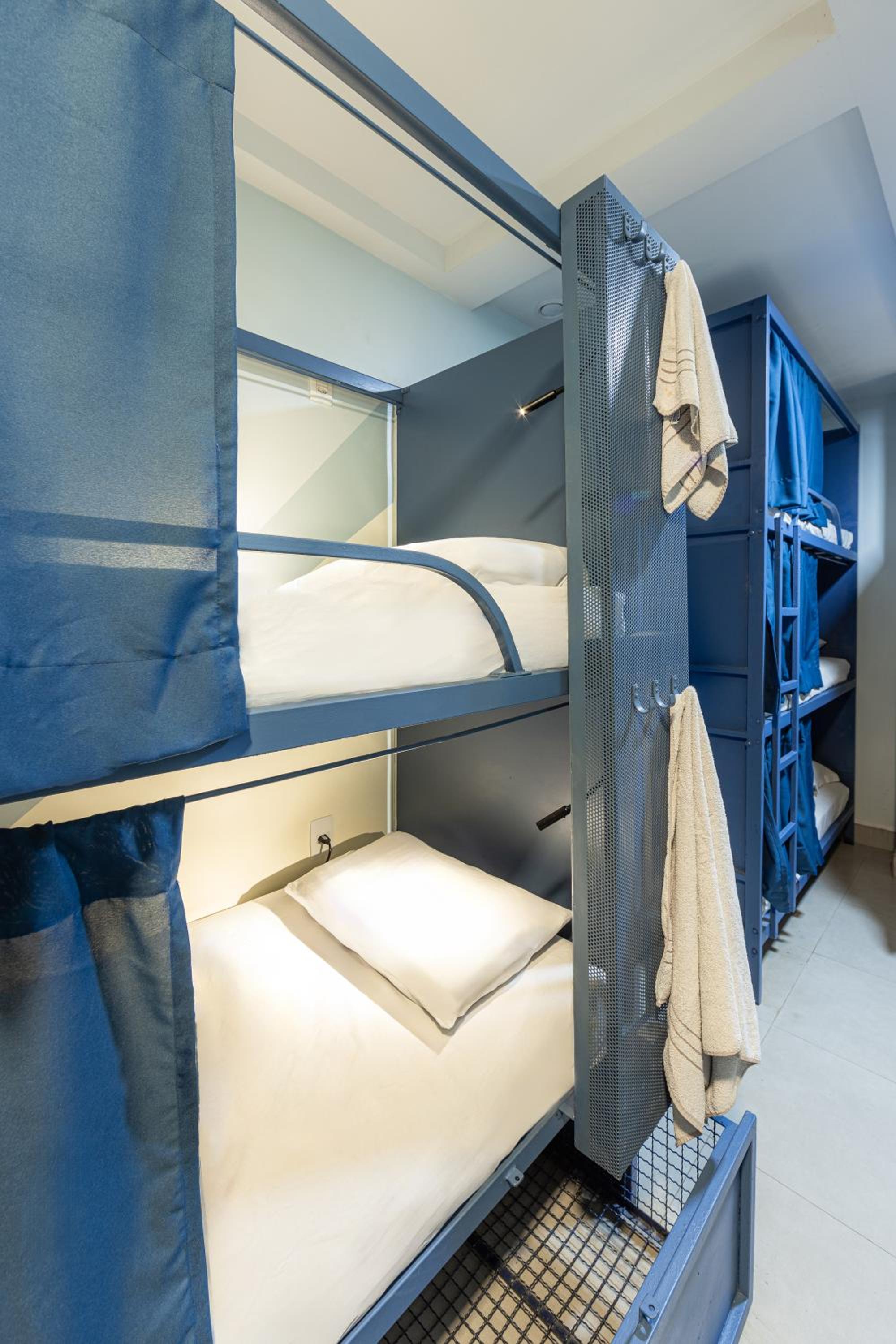Mixed Dorm, 12 Beds