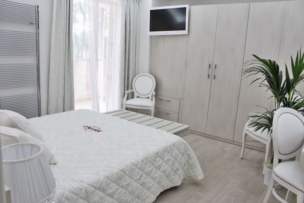 PARADISO HOTEL BOVELACCI 20/68