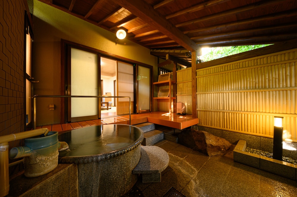 Ryokan Mebaeso 36/62