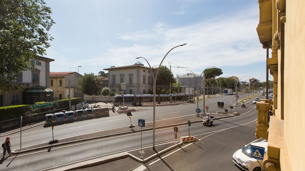 Rental In Rome Rosselli Palace Apartment 2 28/50