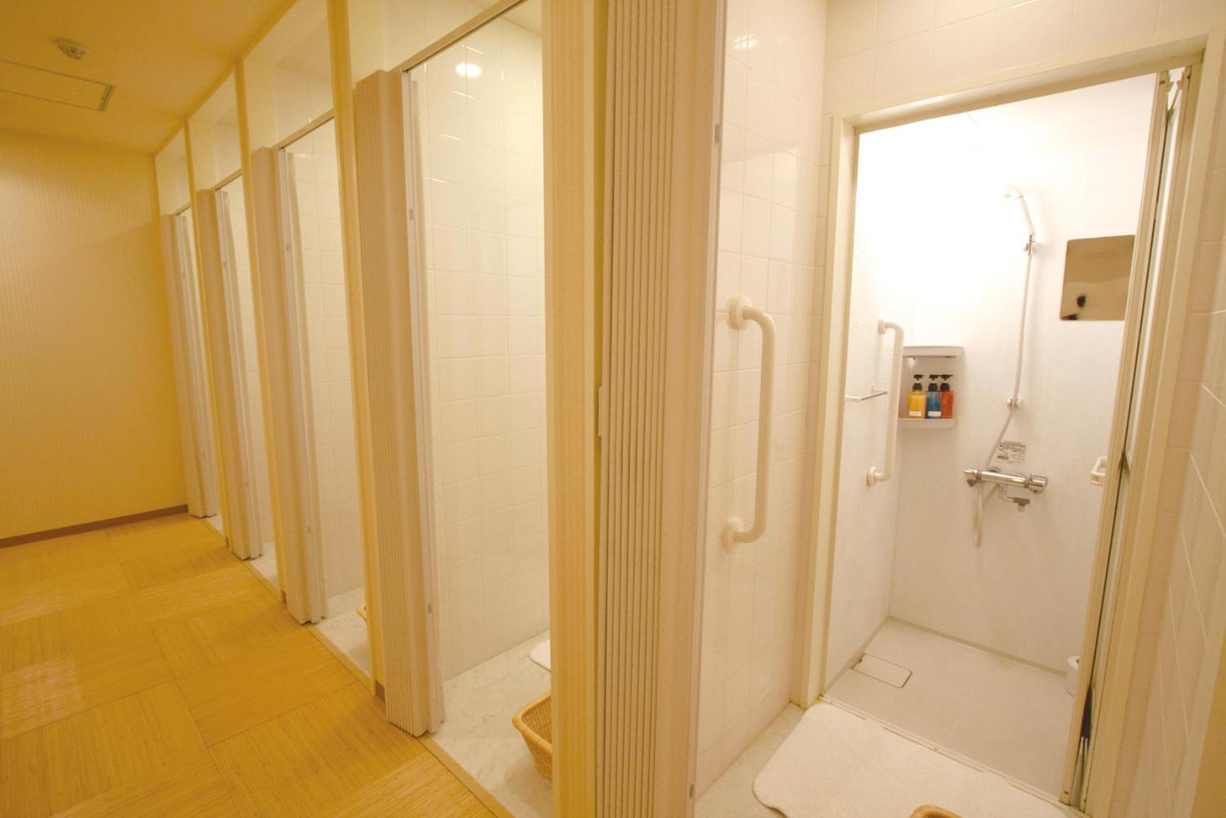 Hearts Capsule Hotel & Spa Nakasu 9/17