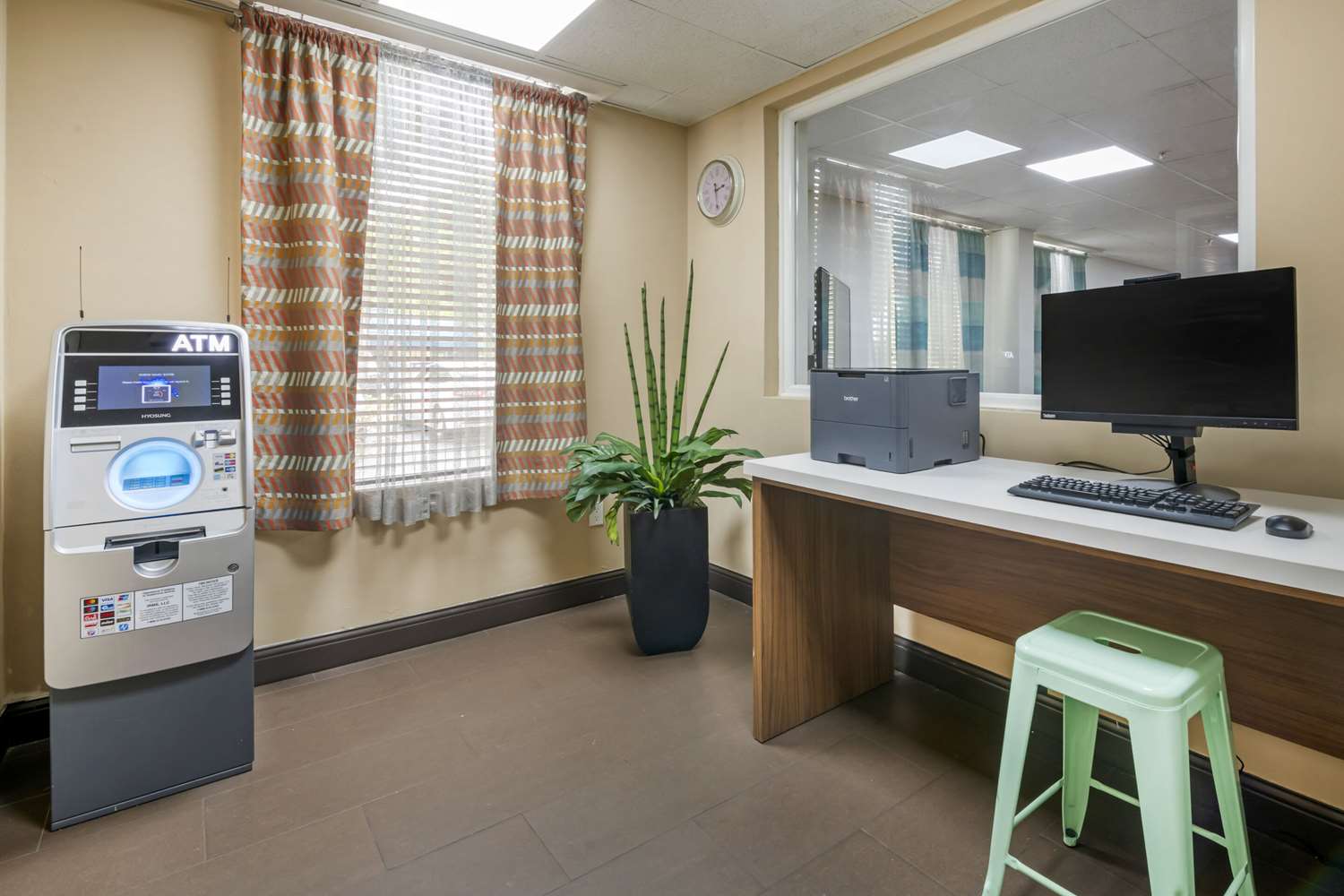 Comfort Inn & Suites Fort Lauderdale West Turnpike 28/32