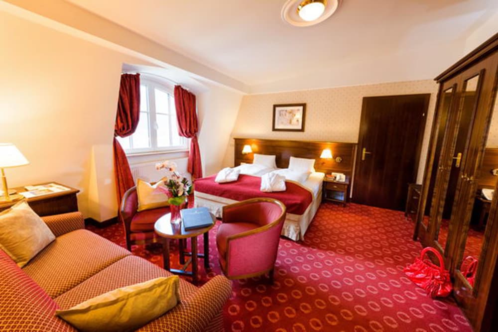 Hotel Salzburger Hof 49/83