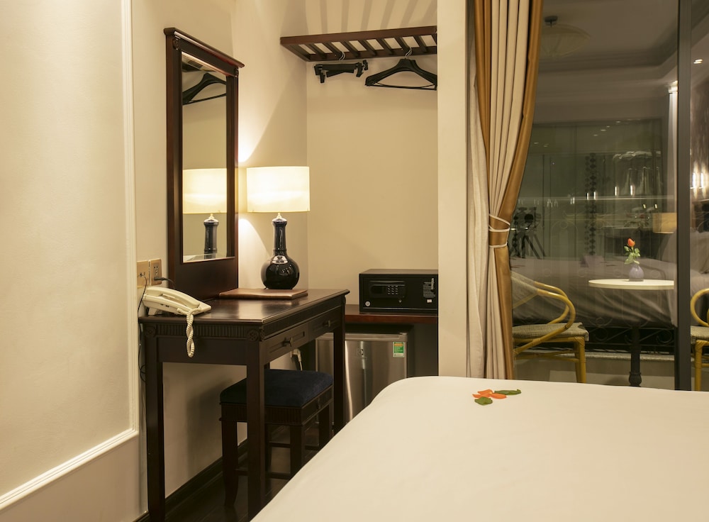 Golden Legend Hotel 26/34