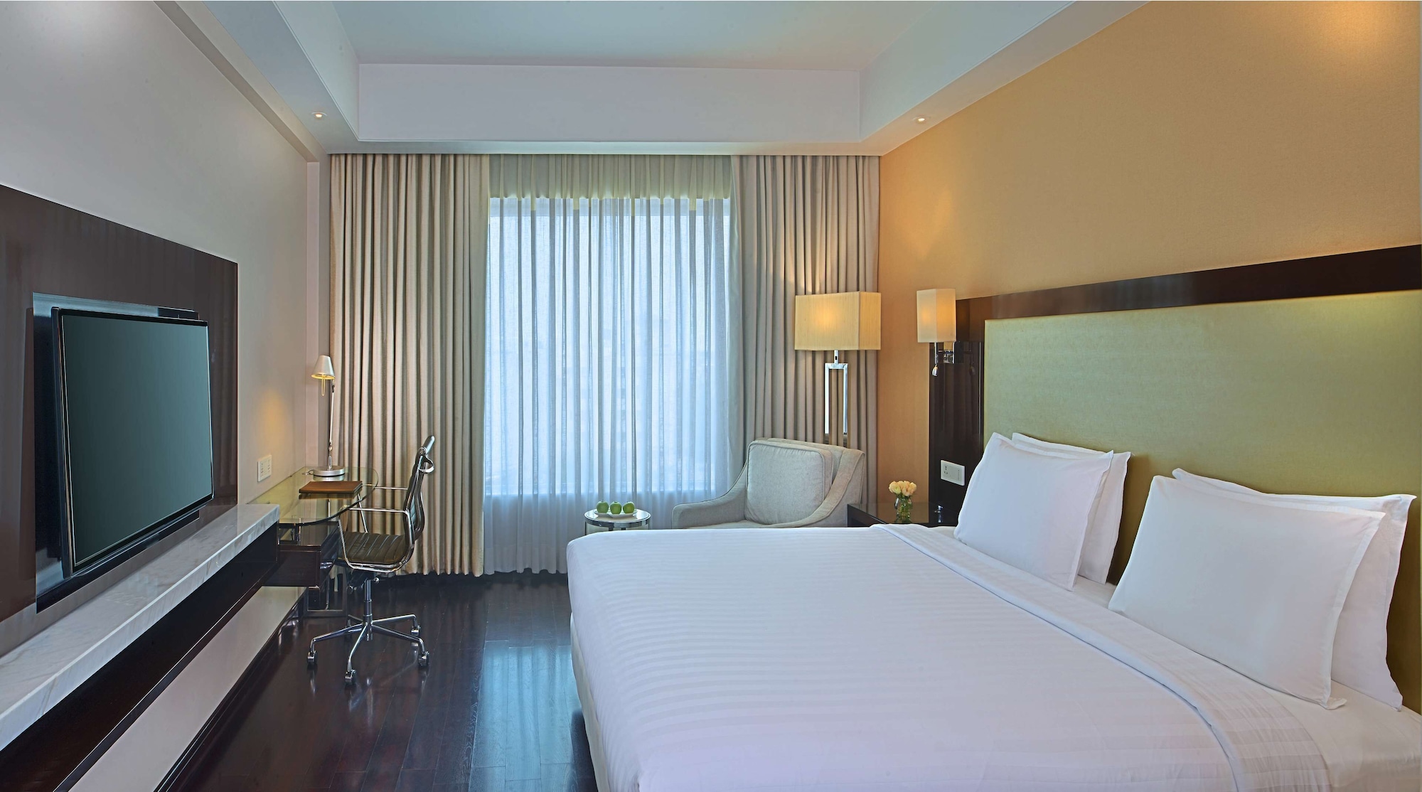 Superior, King Bed, Taj View