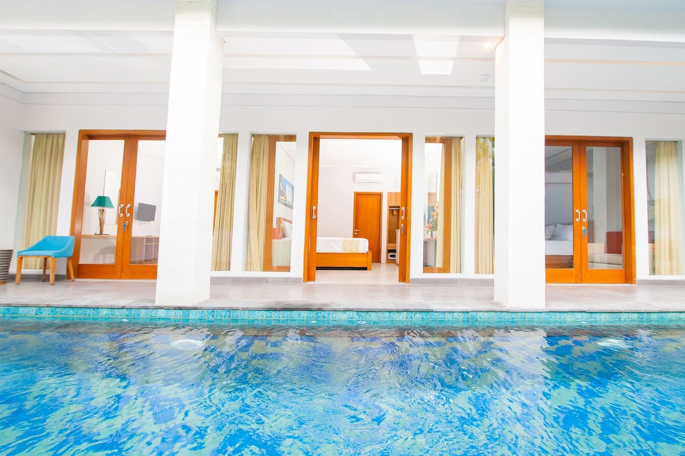 Apple Villa & Suite Seminyak 43/73